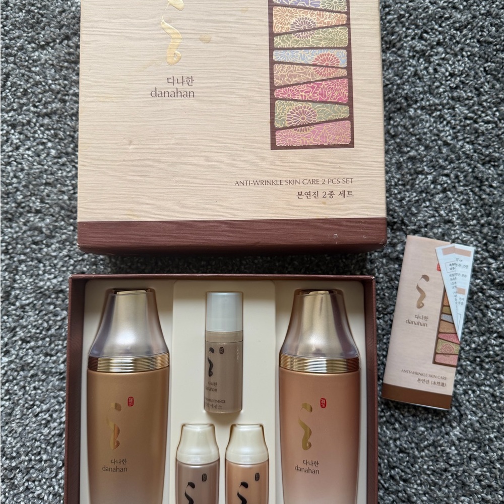 Danahan anti-wrinkle Bon Yeon Jin Gold Skincare Set
